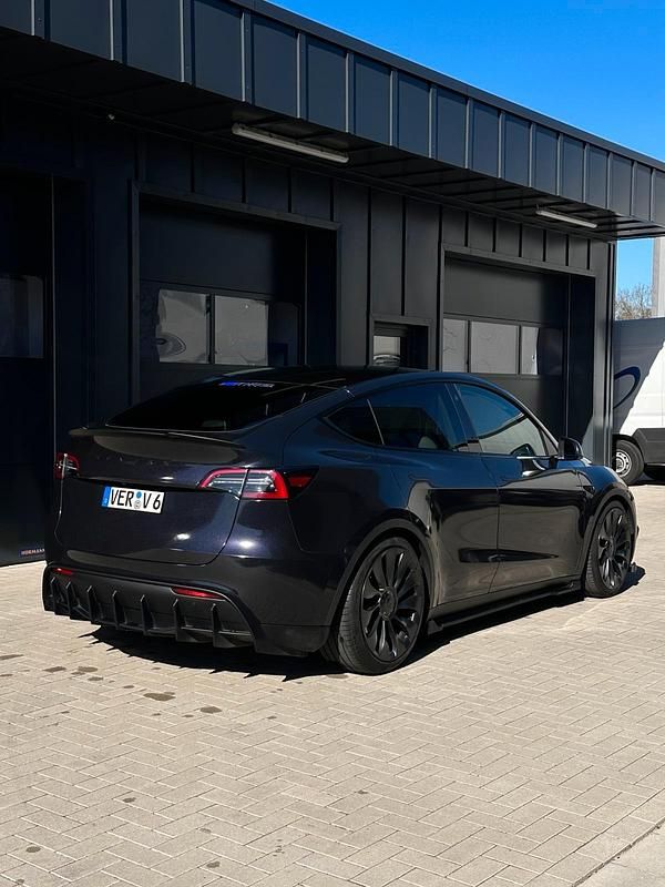 Gebraucht Tesla Model Y 378 kW (514 PS) 2023 Weiß SUV