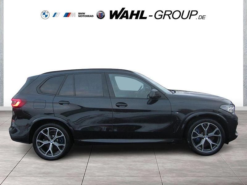 Używany BMW X5 Efficient Dynamics 340 KM (250 kW) 2022 Czarny SUV