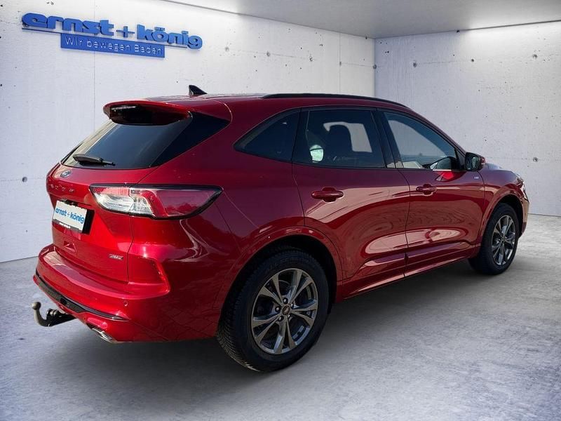 Gebraucht Ford Kuga ST-Line 224 PS (164 kW) 2022 Lucid red metallic SUV