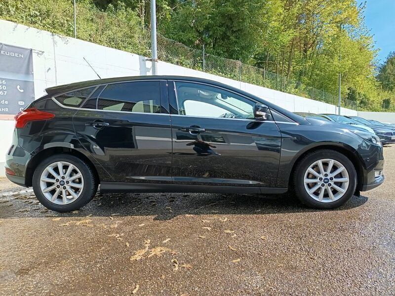 Gebraucht Ford Focus Titanium 150 PS (110 kW) 2015 Black metallic Limousine