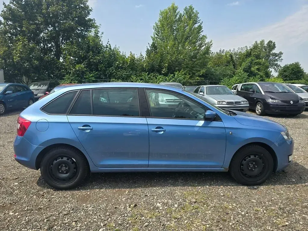 Gebraucht Skoda Rapid Ambition 90 PS (66 kW) 2014 Blau Kleinwagen