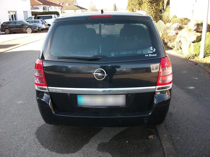 Gebraucht Opel Zafira 150 PS (110 kW) 2009 Schwarz Van / Kleinbus