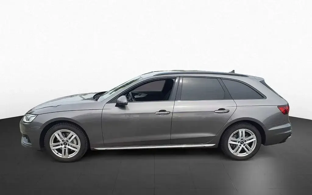 Gebraucht Audi A4 Advanced 204 PS (150 kW) 2022 Grau Kombi
