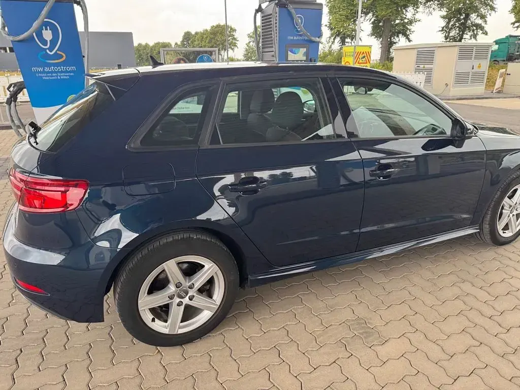 Gebraucht Audi A3 S-Line 150 PS (110 kW) 2020 Blau Limousine