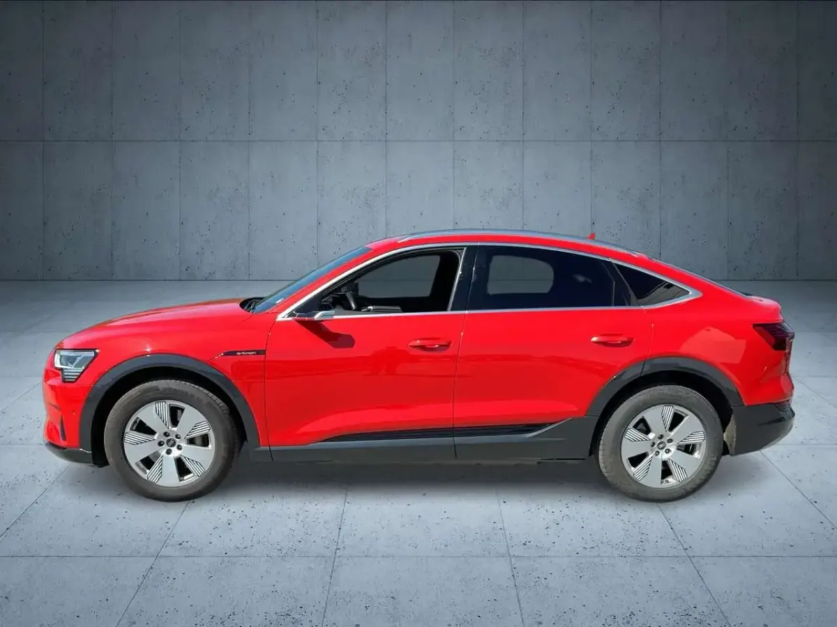Gebraucht Audi e-tron Sportback Advanced Plus 300 kW (408 PS) 2021 Catalunyarot metallic SUV