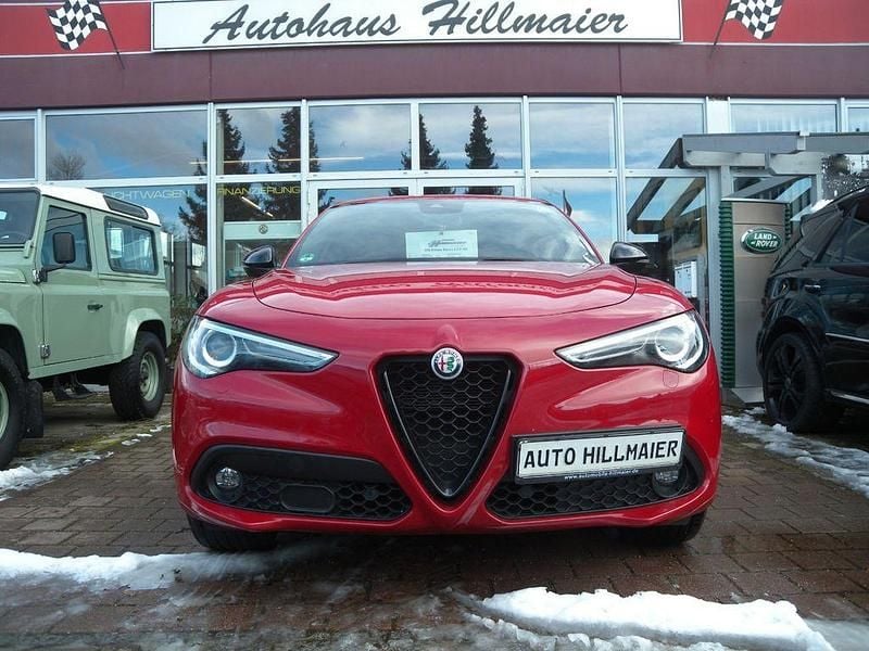 Rot Gebraucht 2023 Alfa Romeo Stelvio Veloce SUV | 27.777 € (Fairer Preis) - Bild 1/4