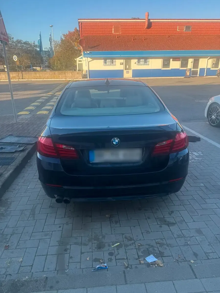 Gebraucht BMW 525 204 PS (150 kW) 2010 Blau Limousine