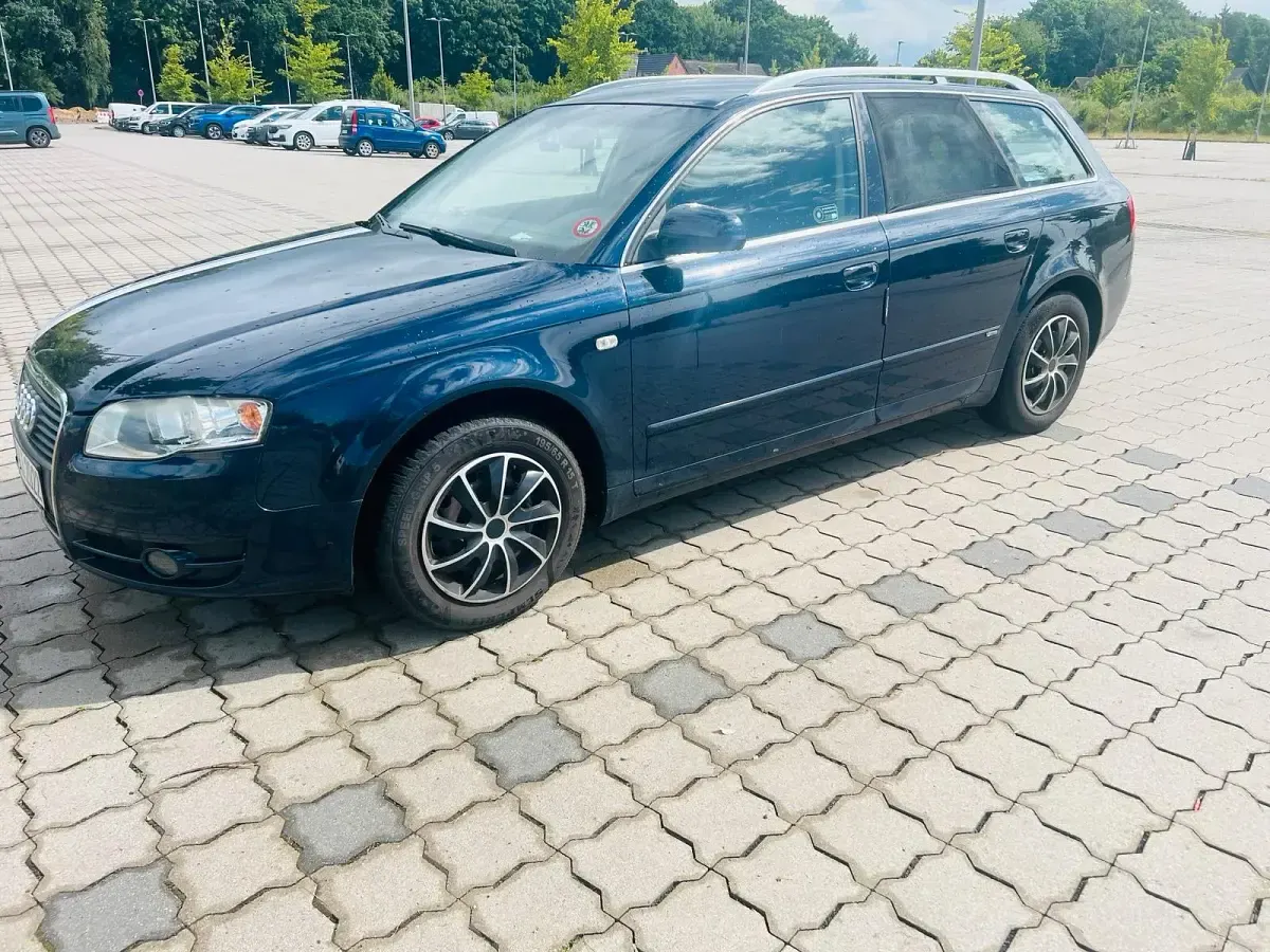 Gebraucht Audi A4 116 PS (85 kW) 2005 Blau Kombi
