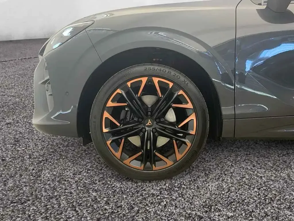 Neu Cupra Terramar VZ 265 PS (194 kW) 2026 Grau SUV