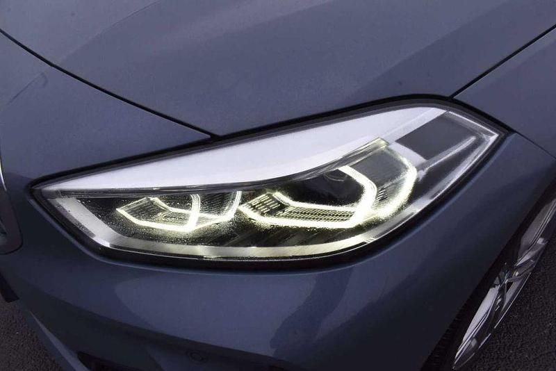 Gebraucht BMW 118 Sport Line 136 PS (100 kW) 2020 Grau Kleinwagen