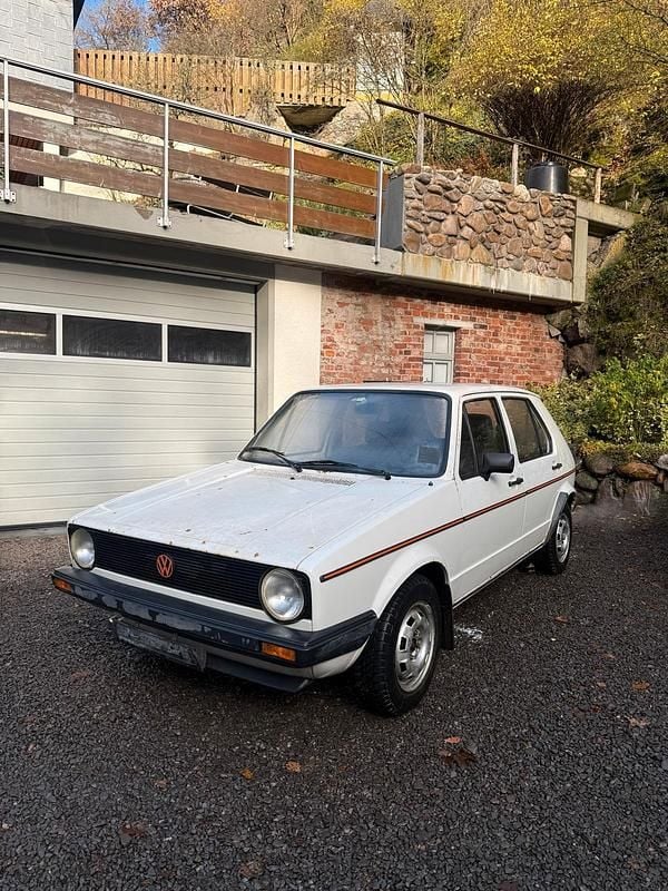 Weiß Gebraucht 1981 VW Golf I Kleinwagen | 1.600 € - Bild 1/4