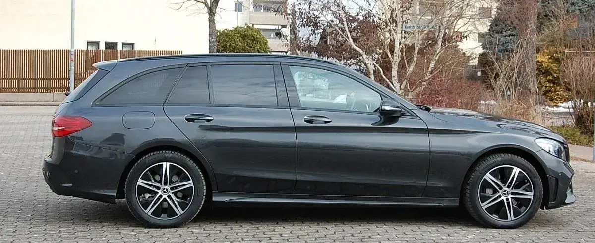 Gebraucht Mercedes C220 AMG 194 PS (142 kW) 2021 Grau Kombi