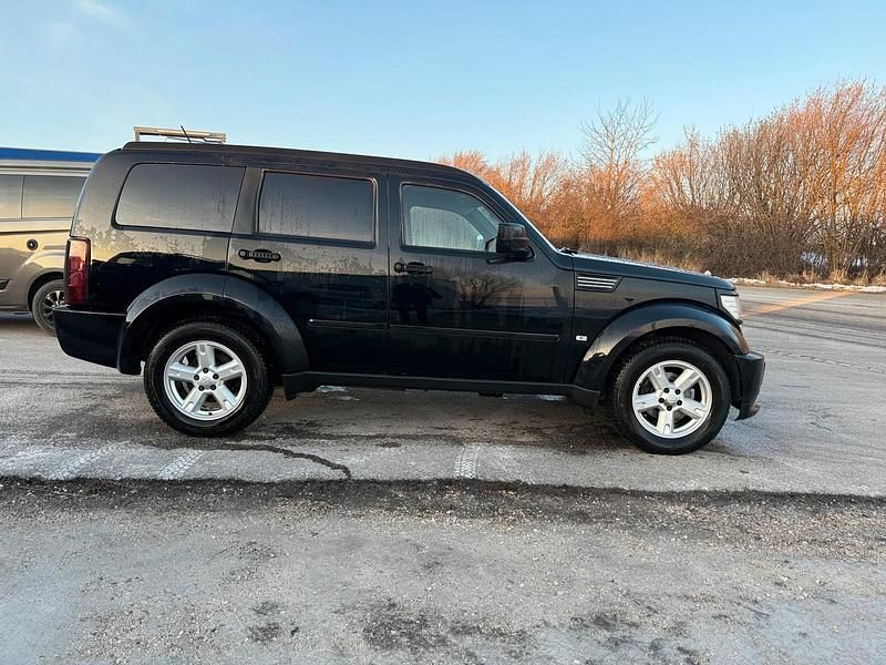 Gebraucht Dodge Nitro 177 PS (130 kW) 2008 Schwarz SUV