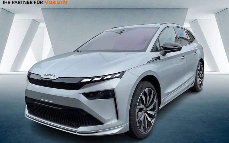 Silber Neu 2025 Skoda Enyaq iV SportLine SUV | 63.388 € - Bild 1/4