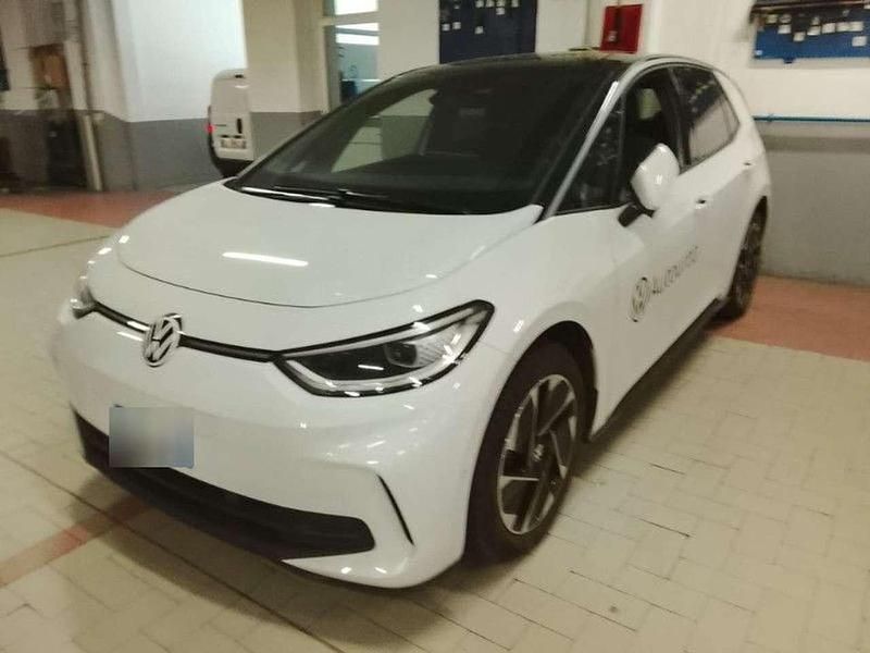 Gebraucht VW ID.3 Pro 150 kW (204 PS) 2025 Weiß Kleinwagen