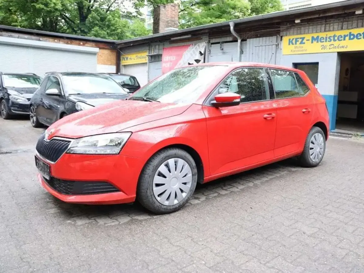 Gebraucht Skoda Fabia Active 60 PS (44 kW) 2021 Rot Kleinwagen