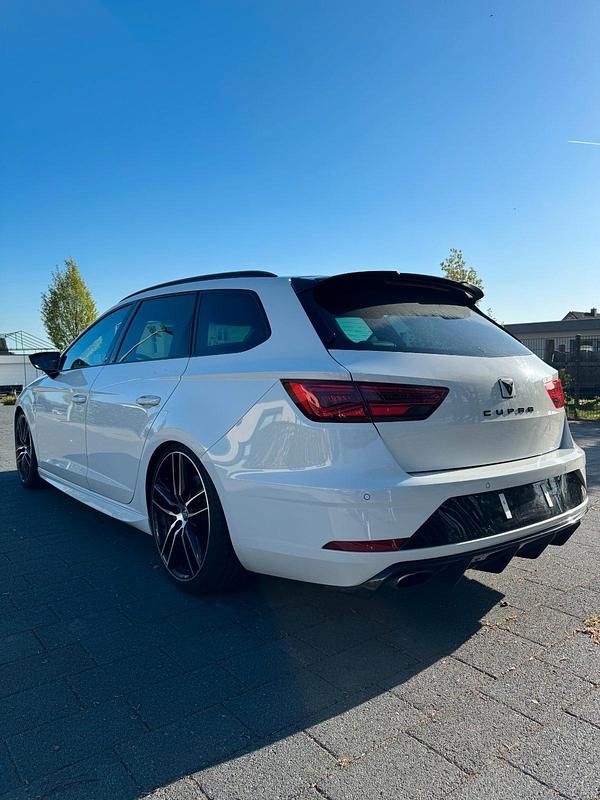 Usata Cupra Leon 300 CV (220 kW) 2017 Bianco Station wagon