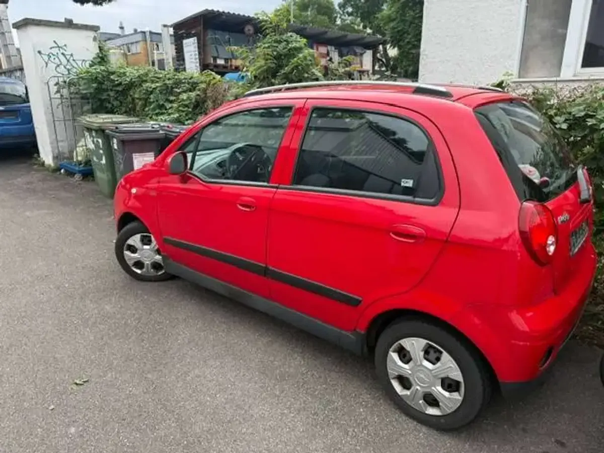 Gebraucht Chevrolet Matiz SE 67 PS (49 kW) 2009 Rot Kleinwagen