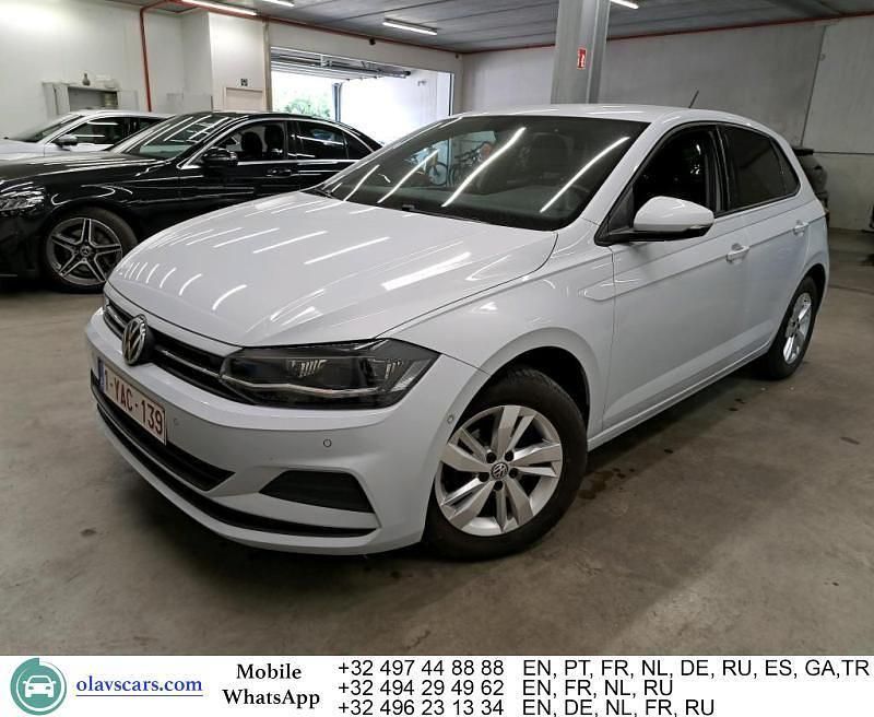 Grau Gebraucht 2020 VW Polo Comfortline Limousine | 11.132 € (Superpreis) - Bild 1/4