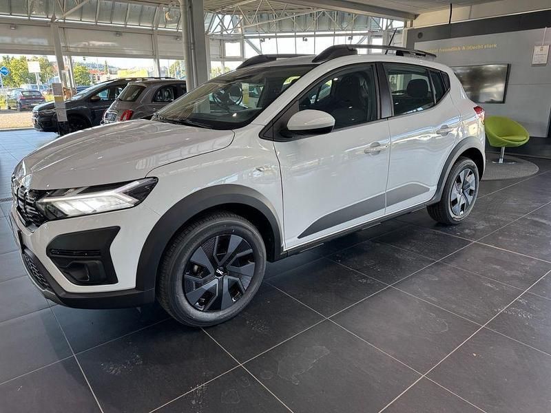 Weiß Neu 2025 Dacia Sandero Expression Kleinwagen | 18.995 € (Guter Preis) - Bild 1/4