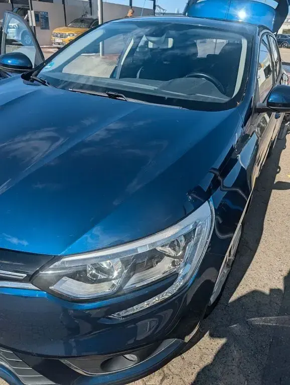 Gebraucht Renault Mégane IV Play 101 PS (74 kW) 2018 Blau Limousine