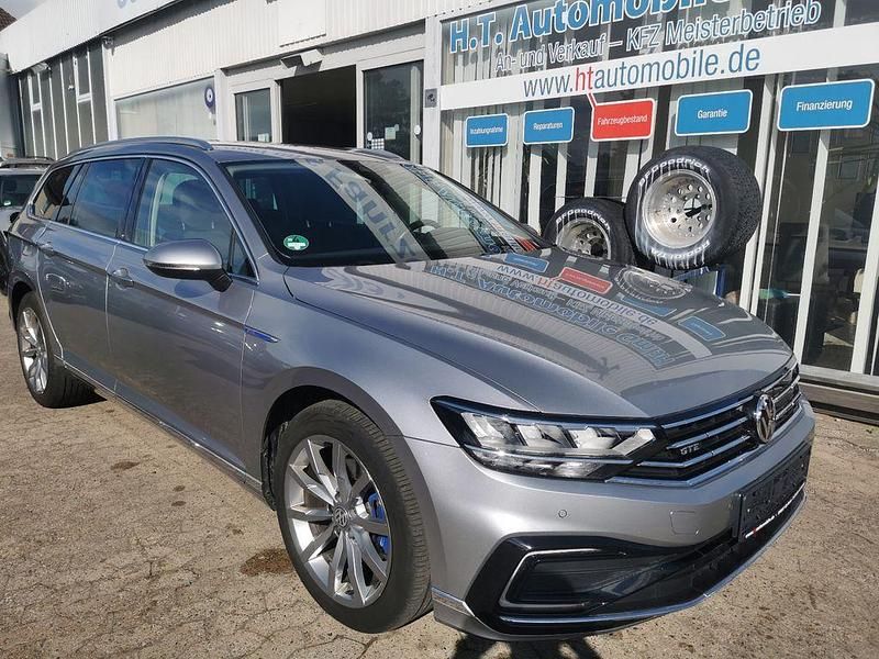 Silber Gebraucht 2020 VW Passat GTE Kombi | 18.800 € (Guter Preis) - Bild 1/4