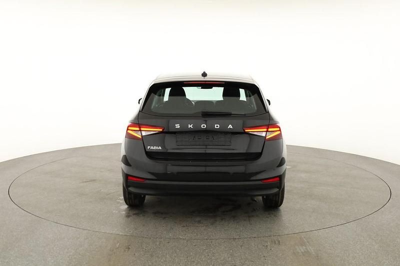 Neu Skoda Fabia Selection 2026 Black magic perleffekt Kleinwagen