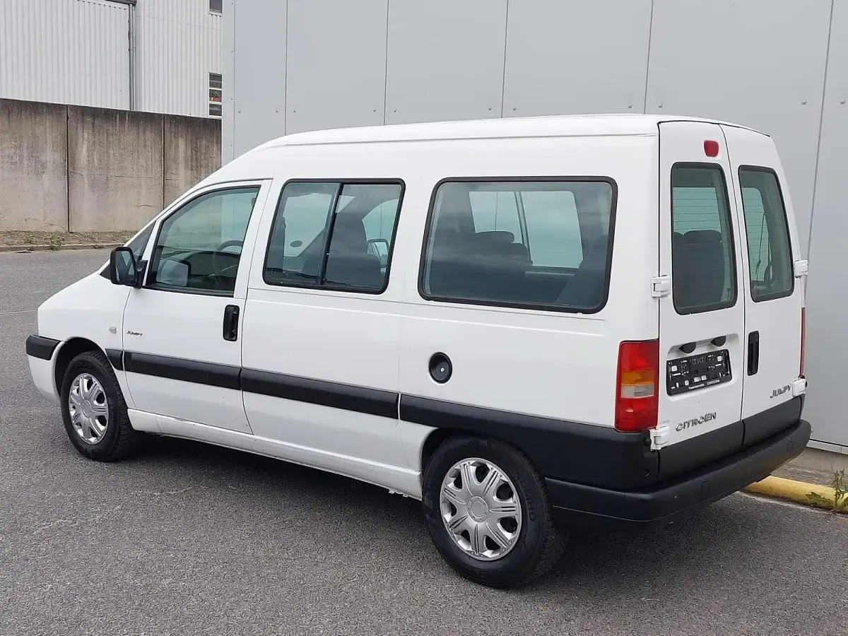 Käytetty Citroën Jumpy 130 HP (95 kW) 2006 Valkoinen Tila-auto