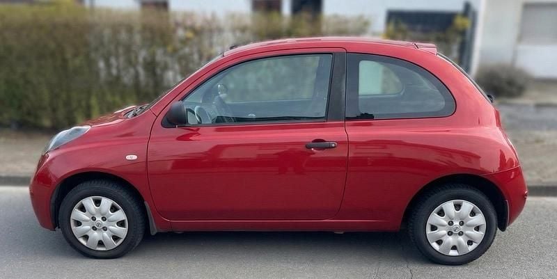 Gebraucht Nissan Micra 65 PS (47 kW) 2010 Rot Kleinwagen