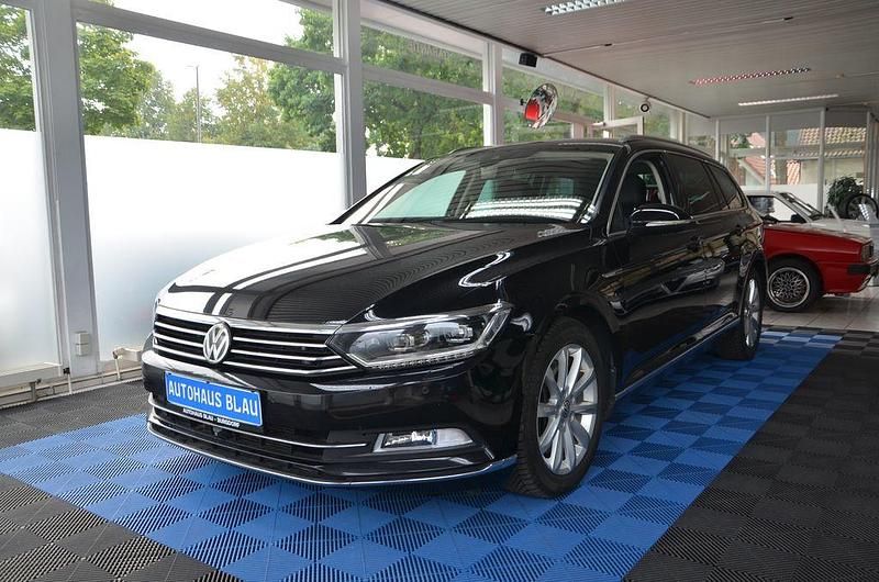Schwarz Gebraucht 2015 VW Passat Highline Kombi | 16.490 € (Fairer Preis) - Bild 1/4