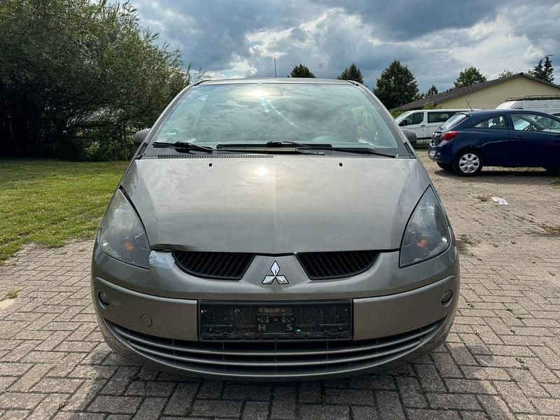 Gebraucht Mitsubishi Colt Motion 75 PS (55 kW) 2008 Grau Kleinwagen