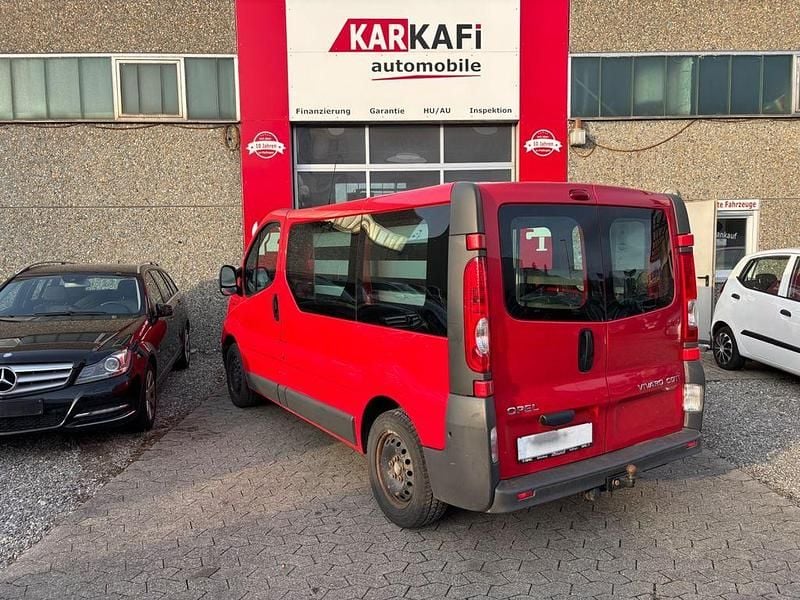 Gebraucht Opel Vivaro 114 PS (83 kW) 2012 Rot Van / Kleinbus