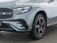 Gebraucht Mercedes GLC300 Premium 204 PS (150 kW) 2024 Silber SUV