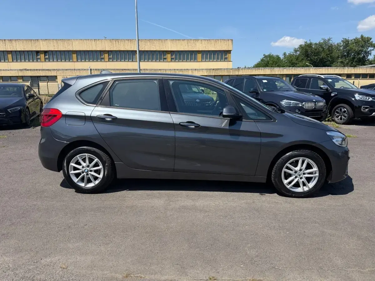 Gebraucht BMW 218 Advantage 150 PS (110 kW) 2016 Grau Kombi