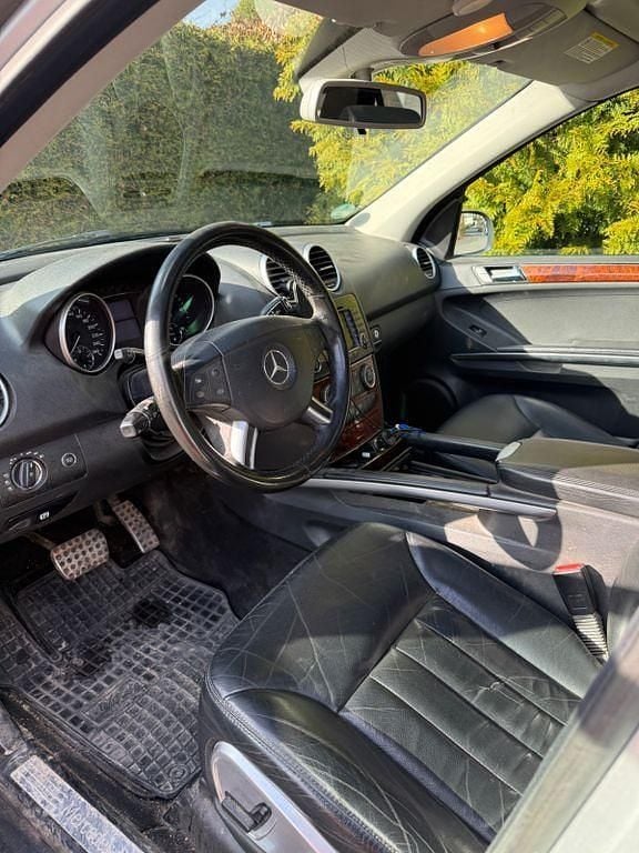 Gebraucht Mercedes ML320 224 PS (164 kW) 2006 Silber SUV