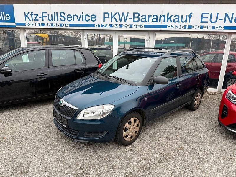 Gebraucht Skoda Fabia Active 69 PS (50 kW) 2012 Blau Kombi