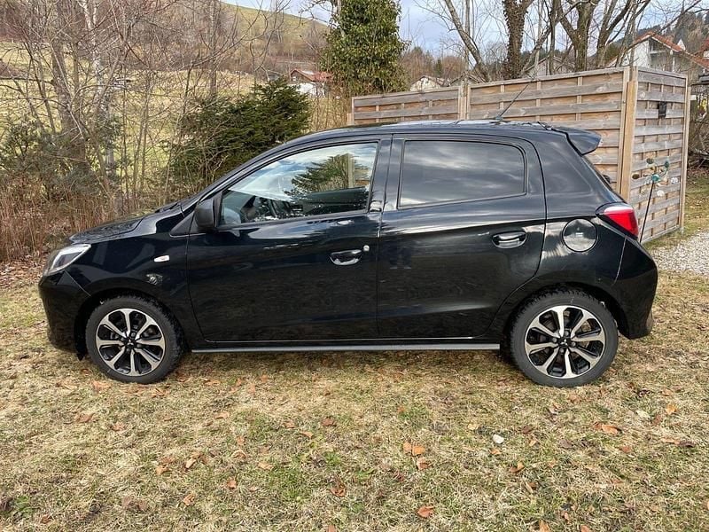 Gebraucht Mitsubishi Space Star 71 PS (52 kW) 2022 Schwarz Kleinwagen