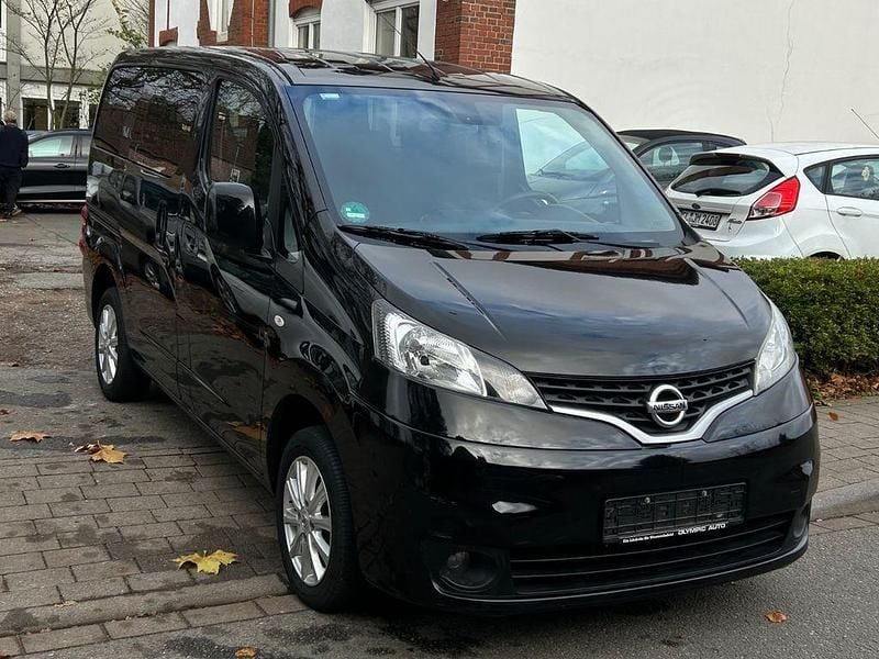 Schwarz Gebraucht 2018 Nissan NV200 Tekna Van | 8.999 € (Superpreis) - Bild 1/4