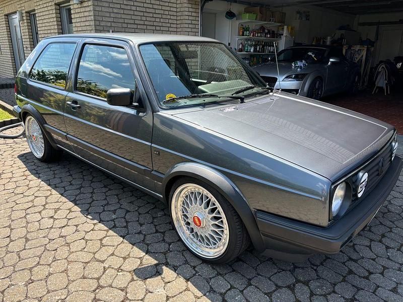 Gebraucht VW Golf II 90 PS (66 kW) 1990 Grau Kleinwagen