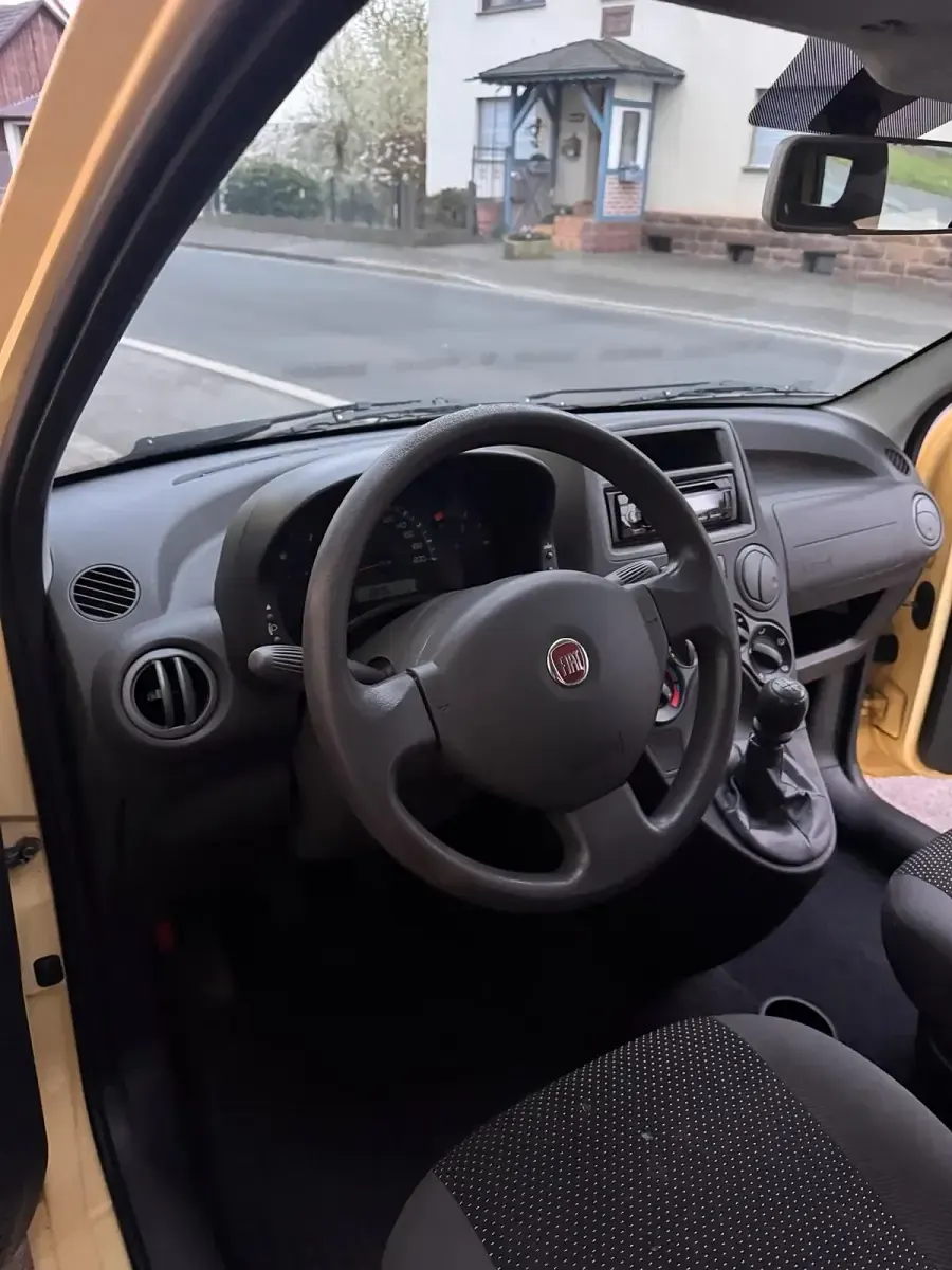 Usata Fiat Panda 54 CV (39 kW) 2009 Giallo Utilitaria