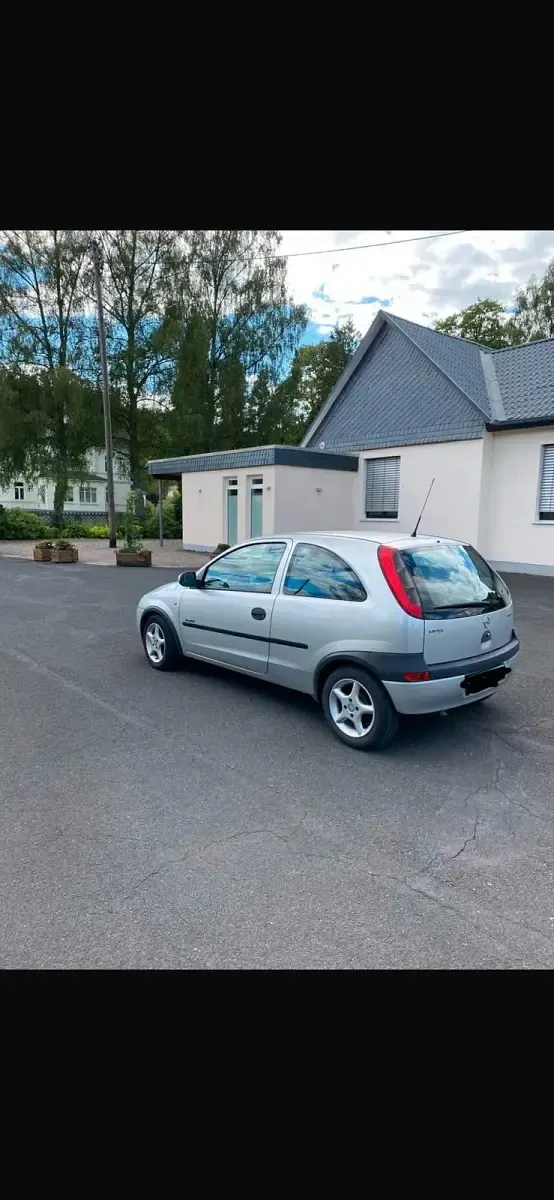 Gebraucht Opel Corsa 58 PS (42 kW) 2001 Silber Kleinwagen
