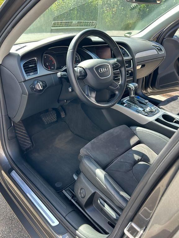 Grau Gebraucht 2013 Audi A4 Ambition Kombi | 8.200 € (Fairer Preis) - Bild 1/4