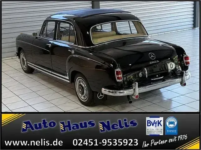 Gebraucht Mercedes 220 105 PS (77 kW) 1956 Schwarz Limousine