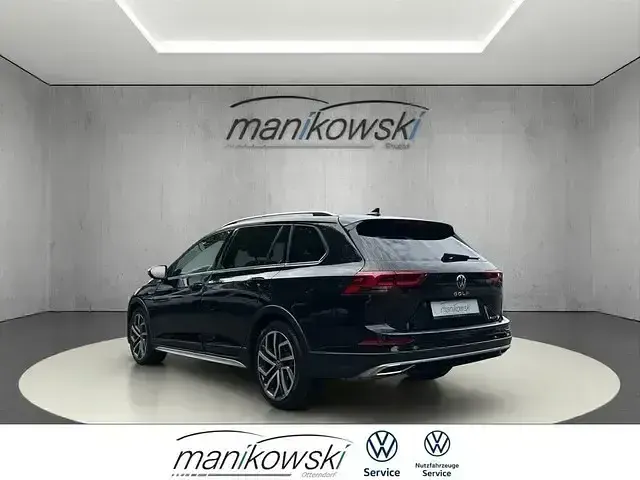 Gebraucht VW Golf Alltrack 200 PS (147 kW) 2023 Deep black perleffekt Kombi