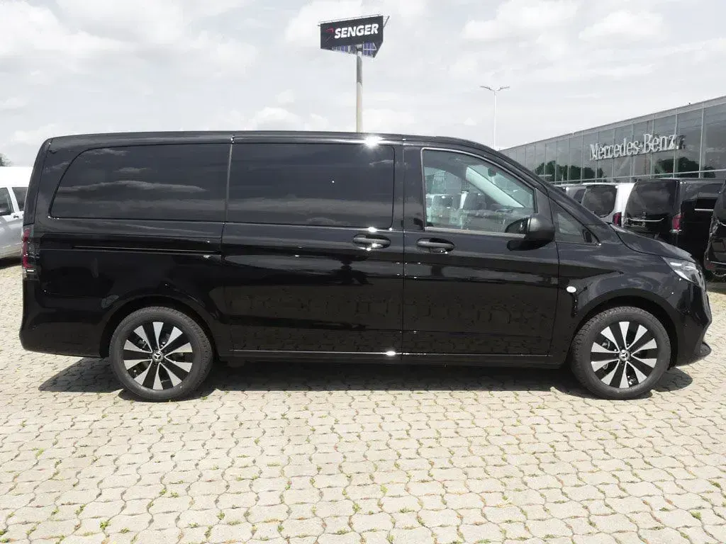 Neu Mercedes Vito 163 PS (119 kW) 2026 Schwarz Van