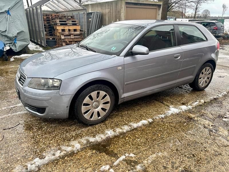 Gebraucht Audi A3 102 PS (75 kW) 2005 Blau Kleinwagen