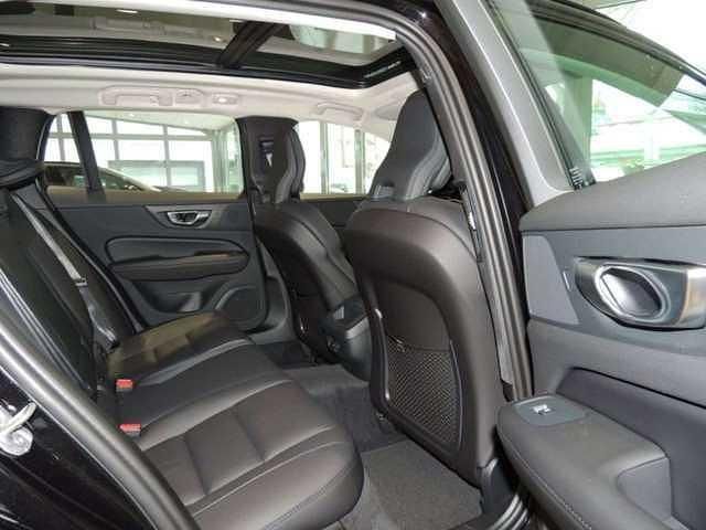 Gebraucht Volvo V60 145 PS (106 kW) 2023 Kombi