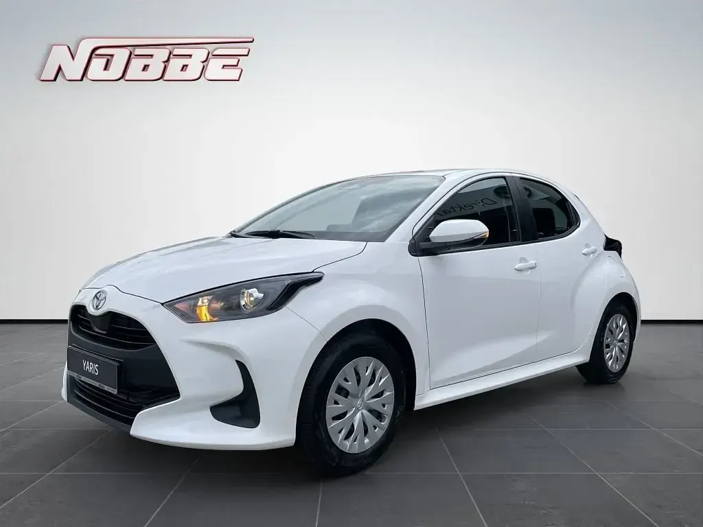 Gebraucht Toyota Yaris Hybrid Business Edition 116 PS (85 kW) 2025 Limousine