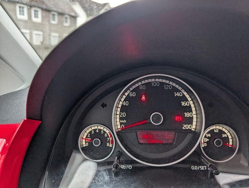 Gebraucht VW cross up! 75 PS (55 kW) 2013 Rot Kleinwagen