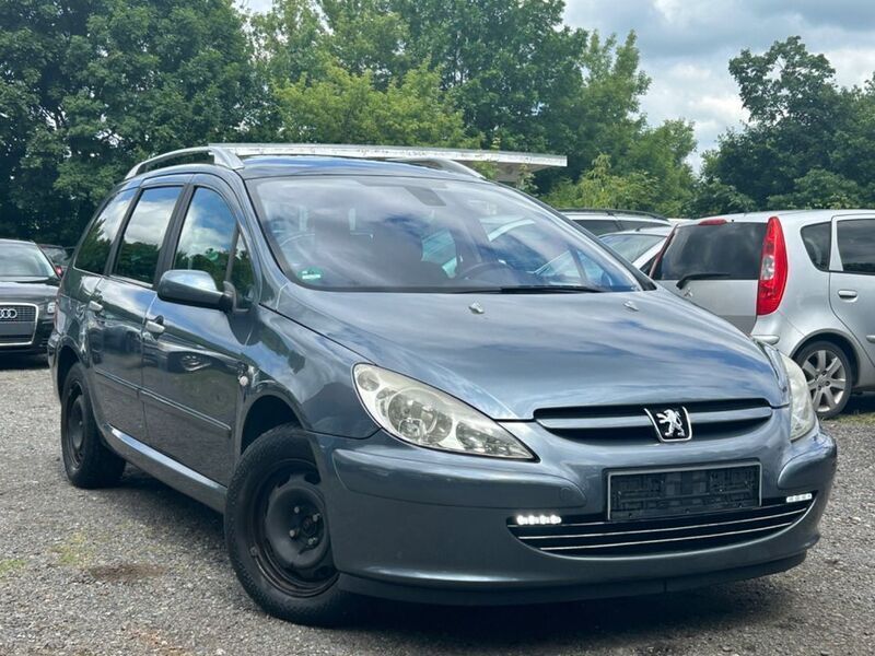 Grau Gebraucht 2005 Peugeot 307 Kombi | 2.490 € (Etwas zu teuer) - Bild 1/4